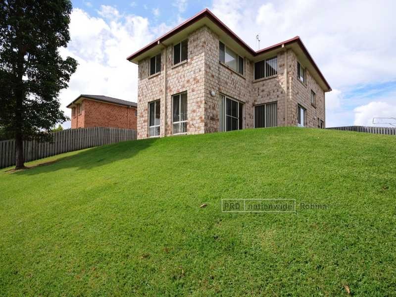 79 Yodelay Street, Varsity Lakes QLD 4227