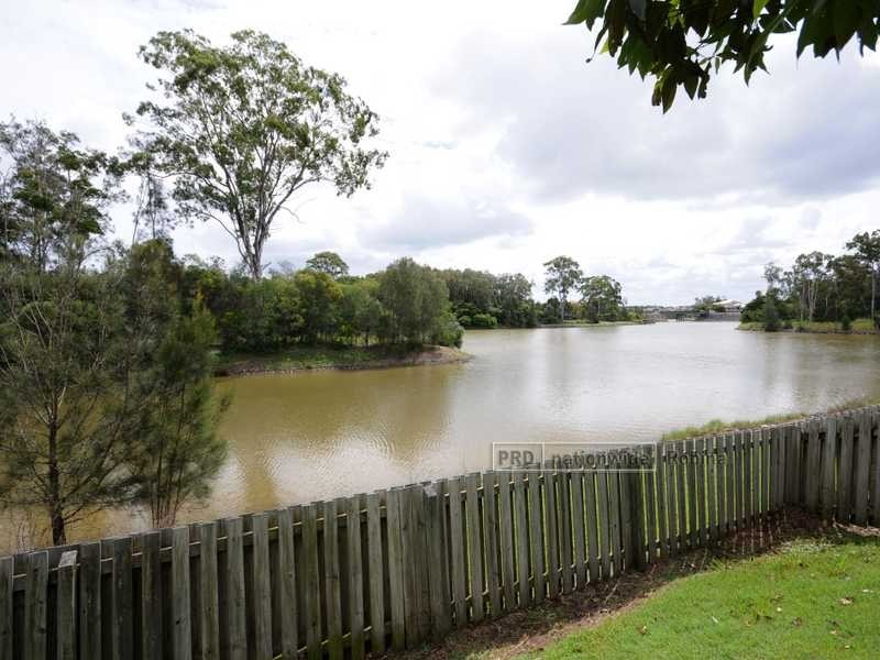 79 Yodelay Street, Varsity Lakes QLD 4227
