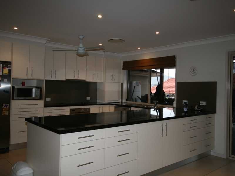 16 Hewson Court, Mudgeeraba QLD 4213