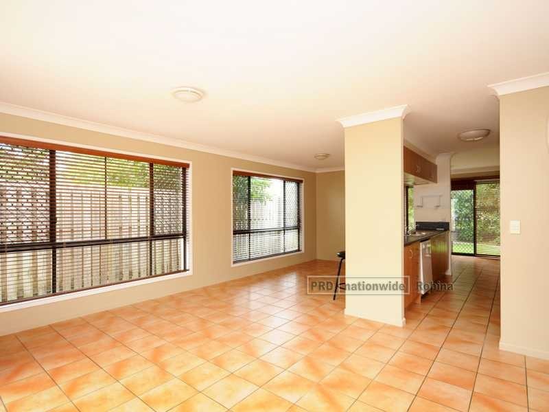 21 Inwood Circuit, Merrimac QLD 4226