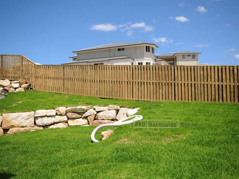 10 Perkins Close, Reedy Creek QLD 4227