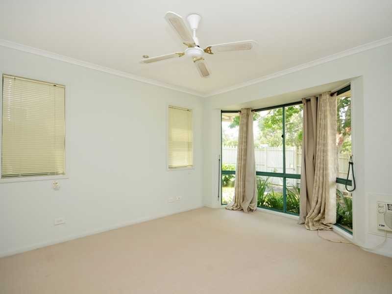 1 Priddeys Rd, Robina QLD 4226