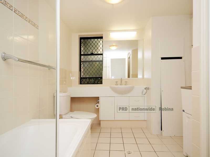Unit 3/4 Acacia Avenue, Surfers Paradise QLD 4217