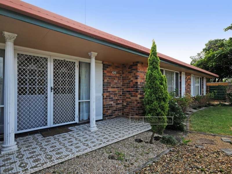 67 Surfers Avenue, Mermaid Waters QLD 4218