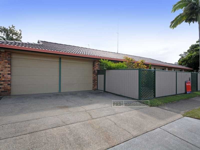 67 Surfers Avenue, Mermaid Waters QLD 4218