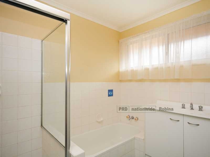 67 Surfers Avenue, Mermaid Waters QLD 4218