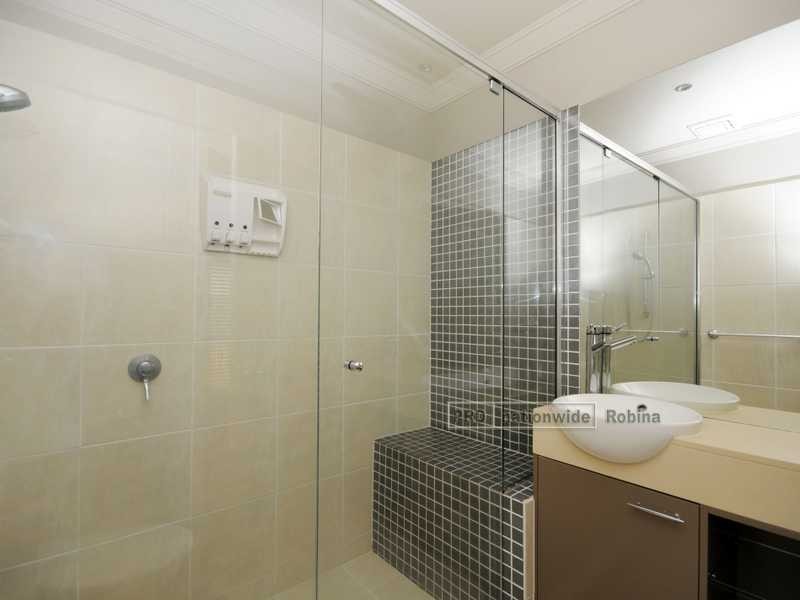 Unit 17/55 Paradise Springs Avenue, Robina QLD 4226