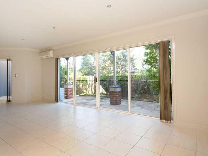 Unit 17/55 Paradise Springs Avenue, Robina QLD 4226