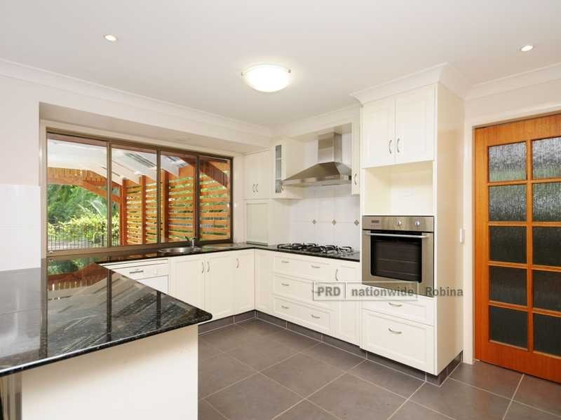 8 Appaloosa Court, Mudgeeraba QLD 4213