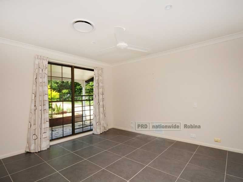 8 Appaloosa Court, Mudgeeraba QLD 4213