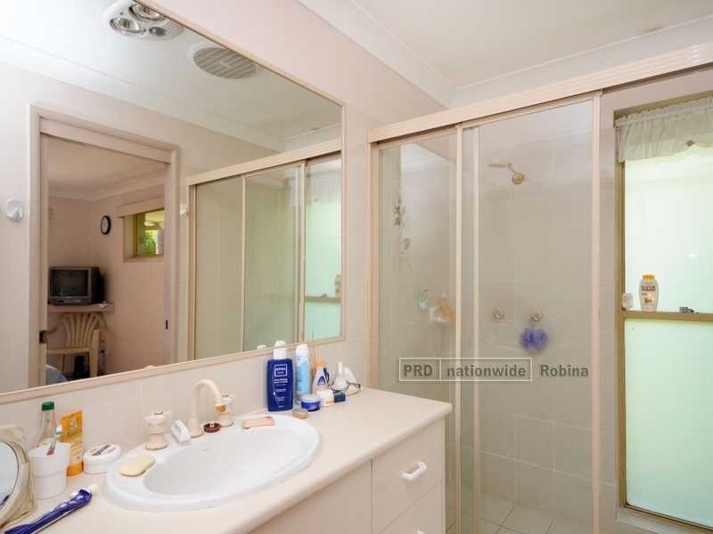 5 Silvabank Drive, Varsity Lakes QLD 4227