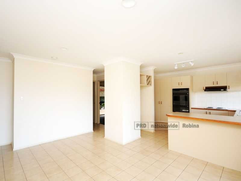 38 Glen Eagles Drive, Robina QLD 4226