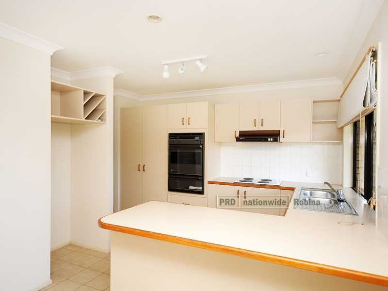 38 Glen Eagles Drive, Robina QLD 4226