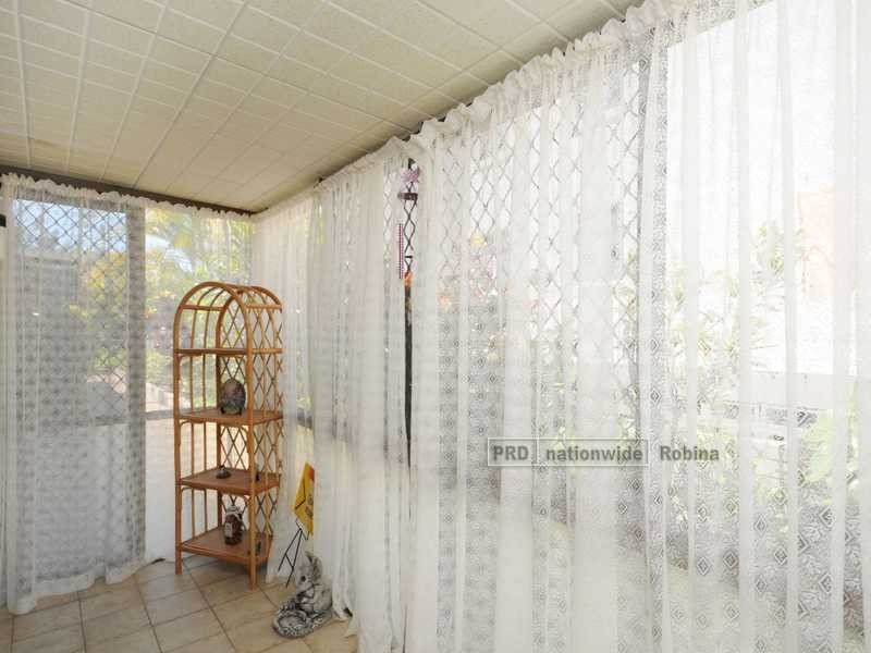 2/12 Rosewood Avenue, Broadbeach QLD 4218