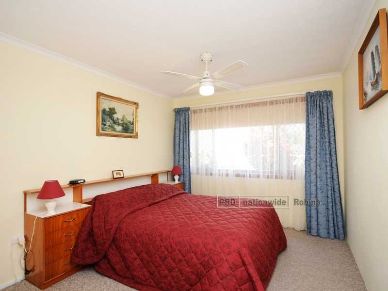 2/12 Rosewood Avenue, Broadbeach QLD 4218