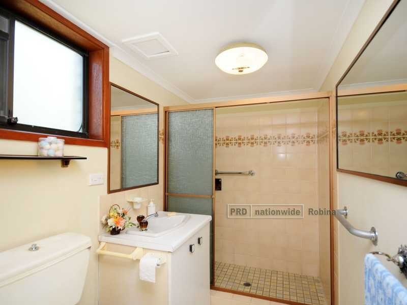 2/12 Rosewood Avenue, Broadbeach QLD 4218