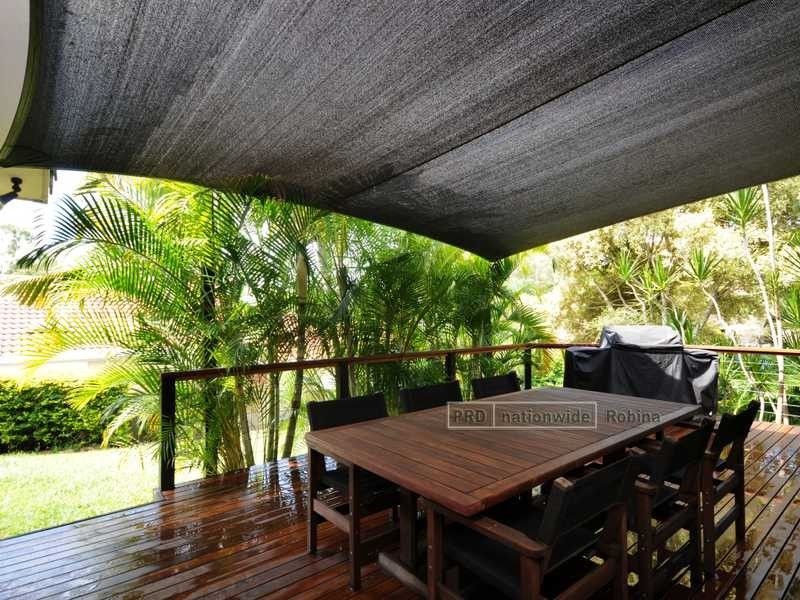 27 Hindmarsh Court, Robina QLD 4226