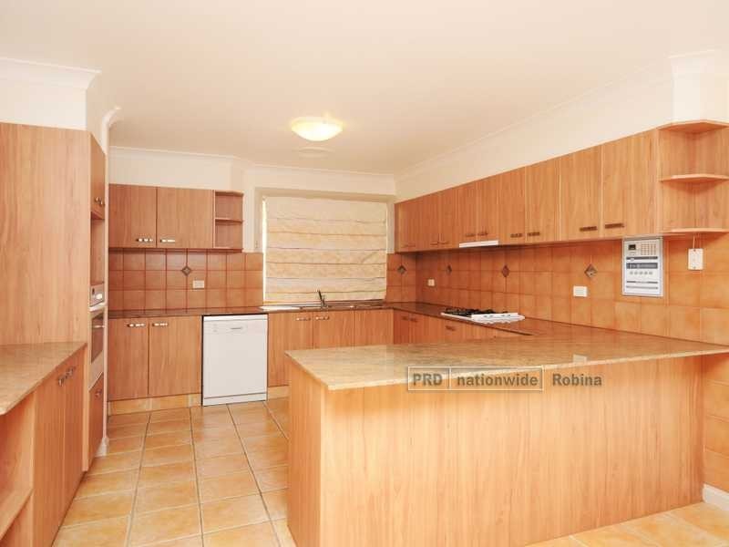 74 Concord Circuit, Robina QLD 4226