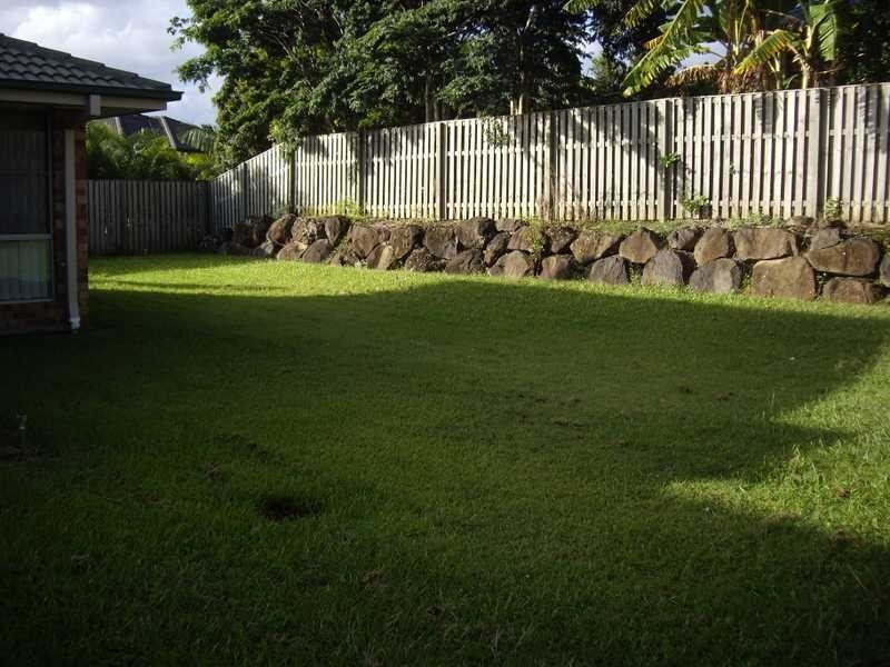 4 Cordata Court, Robina QLD 4226