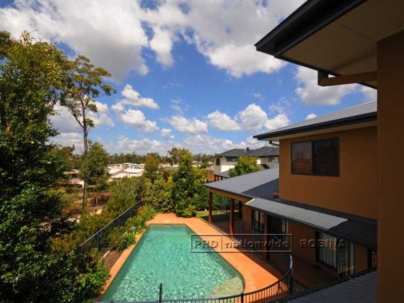 3 Rigel Court, Robina QLD 4226