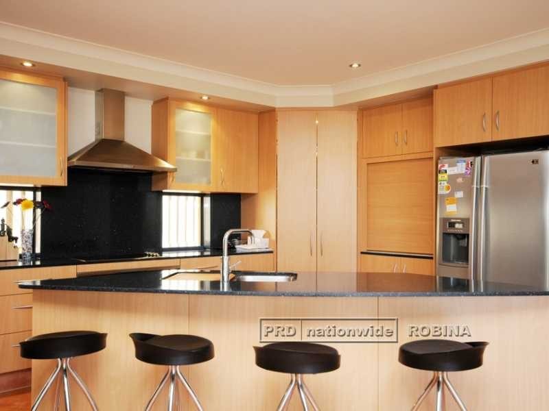 3 Rigel Court, Robina QLD 4226