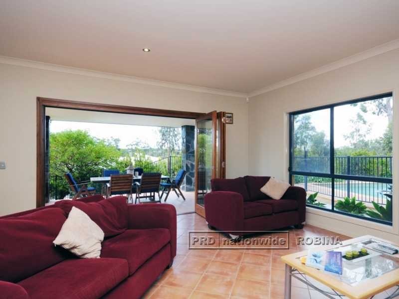 3 Rigel Court, Robina QLD 4226