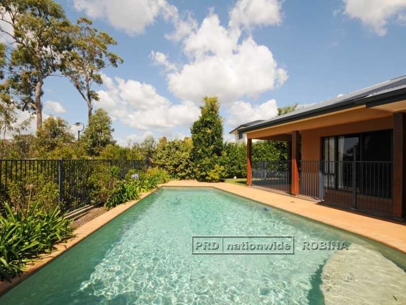 3 Rigel Court, Robina QLD 4226