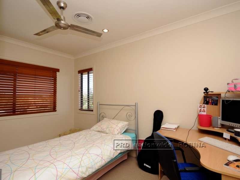 3 Rigel Court, Robina QLD 4226