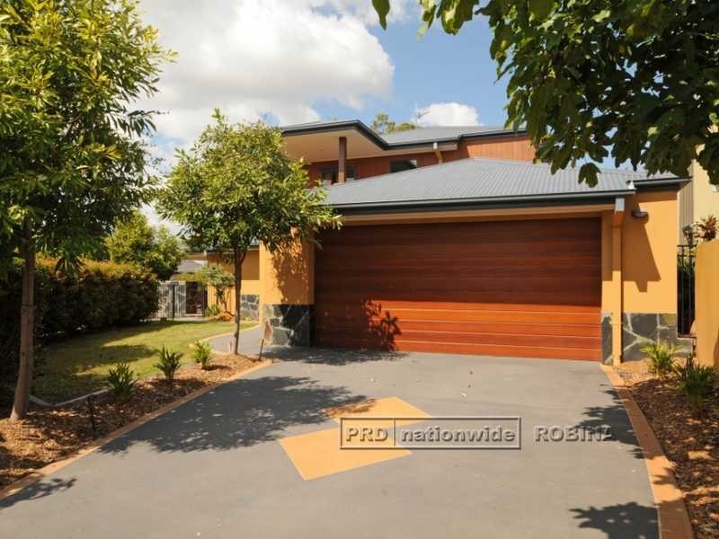 3 Rigel Court, Robina QLD 4226