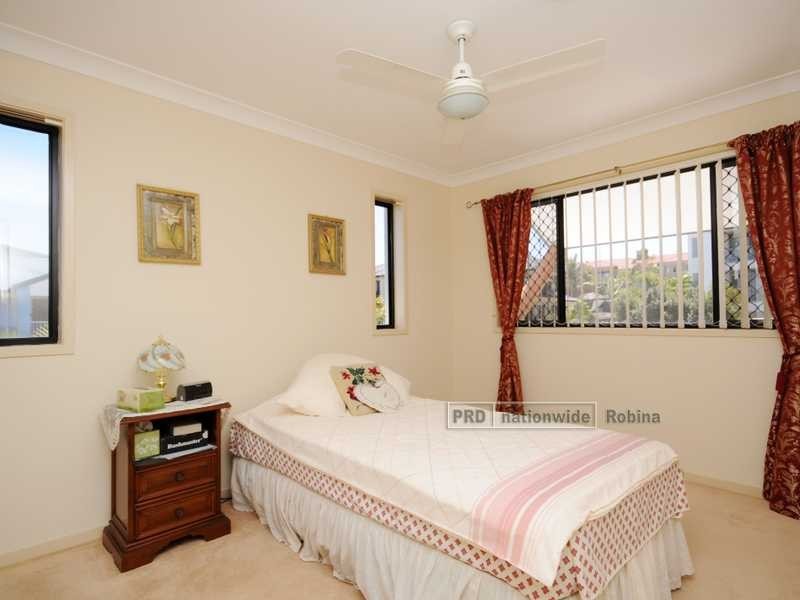 15 Duxton Drive, Varsity Lakes QLD 4227