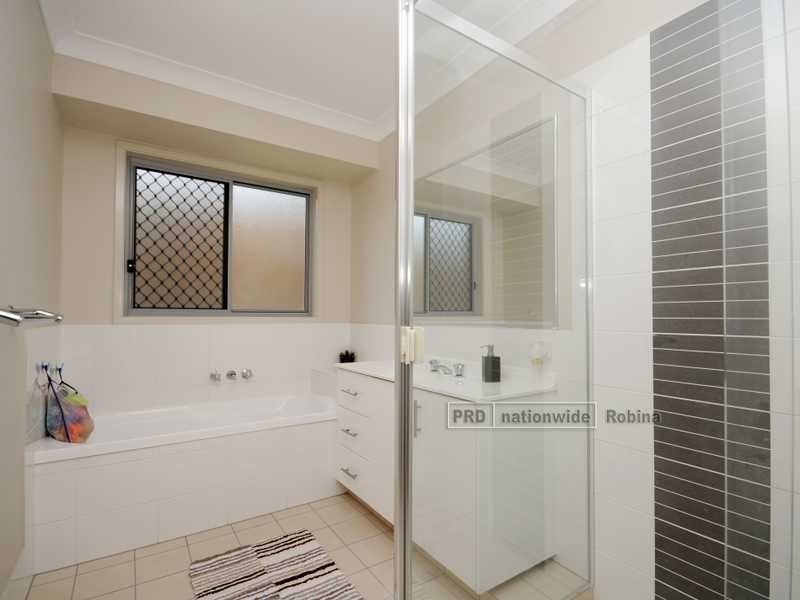 39 Antonson Crescent, Mudgeeraba QLD 4213