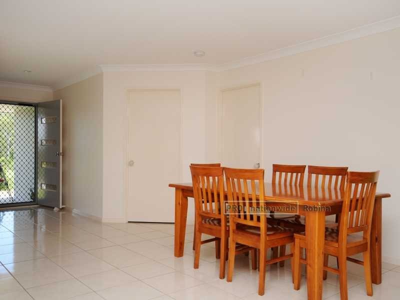 42 Treeline Circuit, Upper Coomera QLD 4209