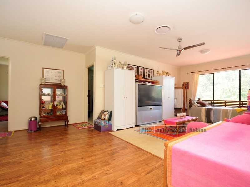 17 Observatory Drive, Reedy Creek QLD 4227