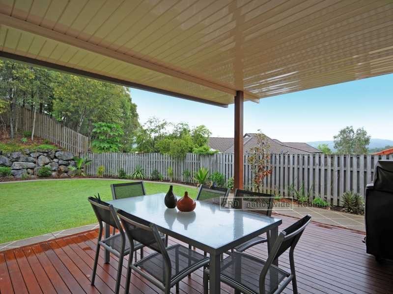 4 Madeline Street, Mudgeeraba QLD 4213