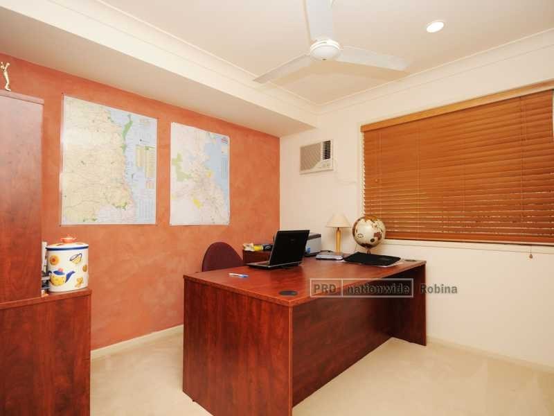 4 Madeline Street, Mudgeeraba QLD 4213