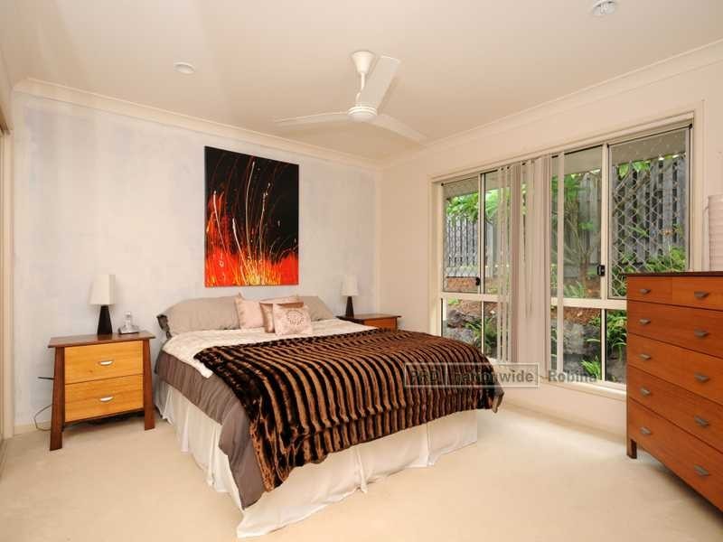 4 Madeline Street, Mudgeeraba QLD 4213