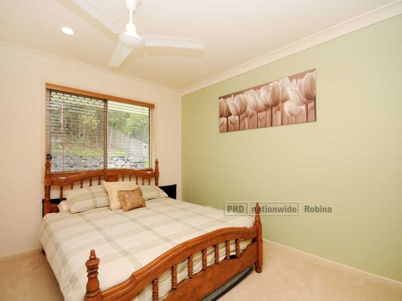 4 Madeline Street, Mudgeeraba QLD 4213