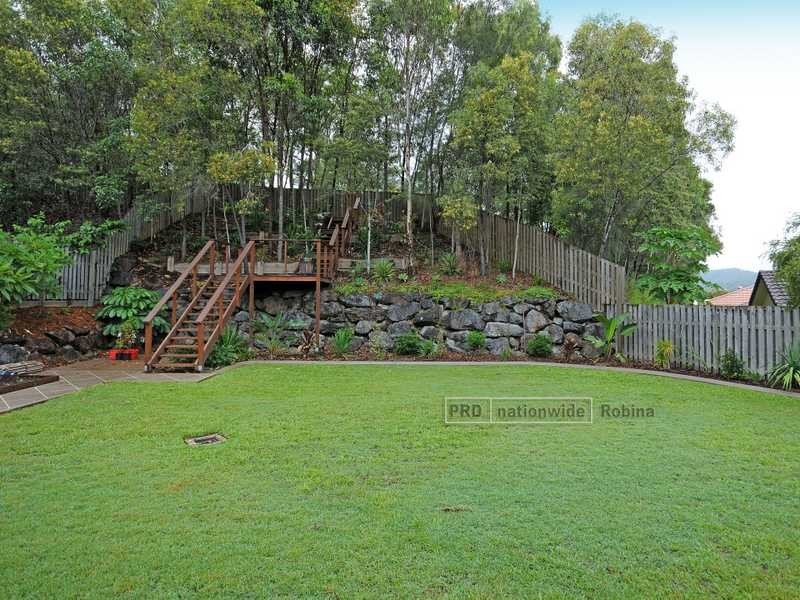 4 Madeline Street, Mudgeeraba QLD 4213