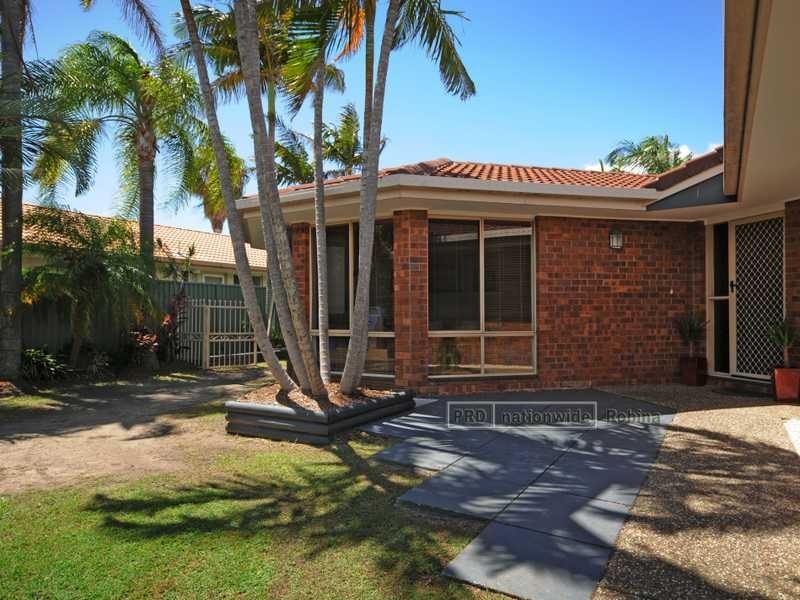 27 Coronet Crescent, Burleigh Waters QLD 4220