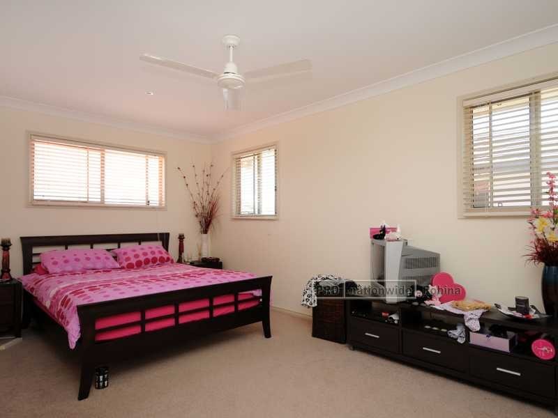 18 Royal Woods Drive, Robina QLD 4226