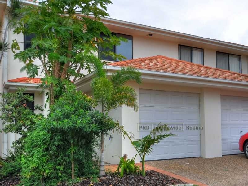 Unit 6/323 Christine Avenue, Varsity Lakes QLD 4227