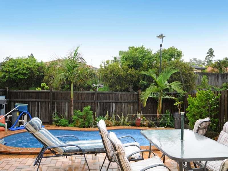 8 Ellis Drive, Mudgeeraba QLD 4213