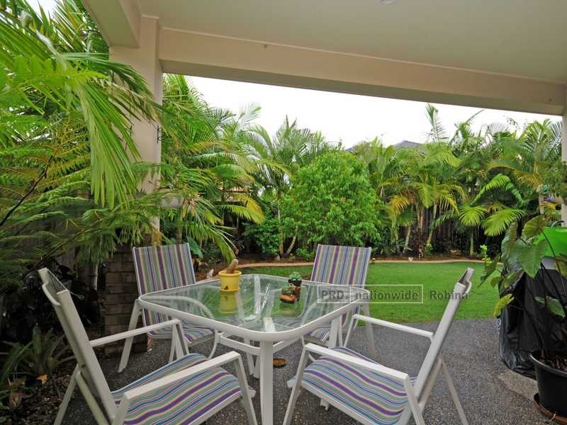 20 Imperia Crescent, Varsity Lakes QLD 4227