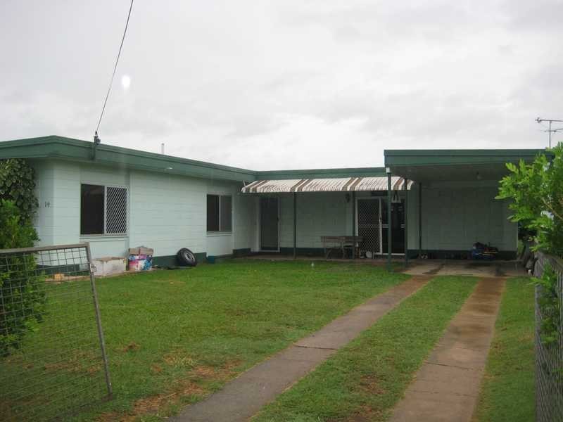 14 Lannoy Street, Mareeba QLD 4880