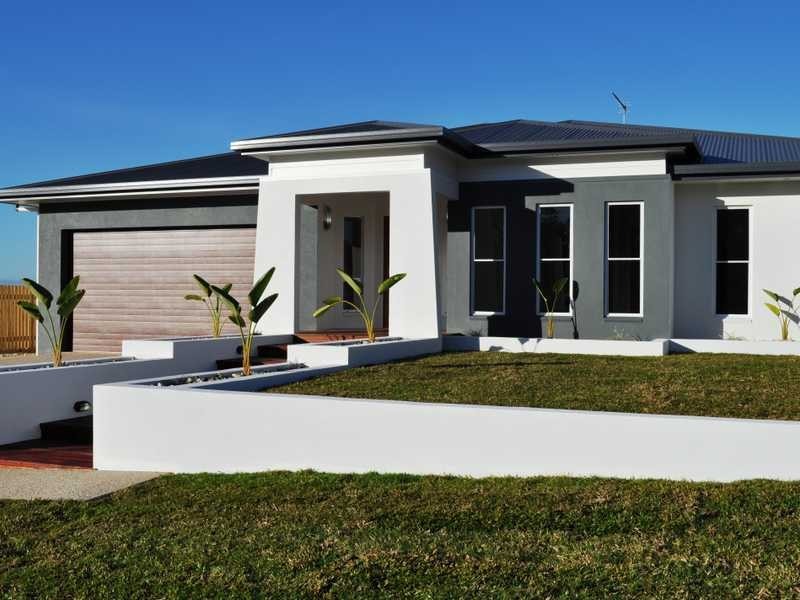 9 Michelina Close, Mareeba QLD 4880