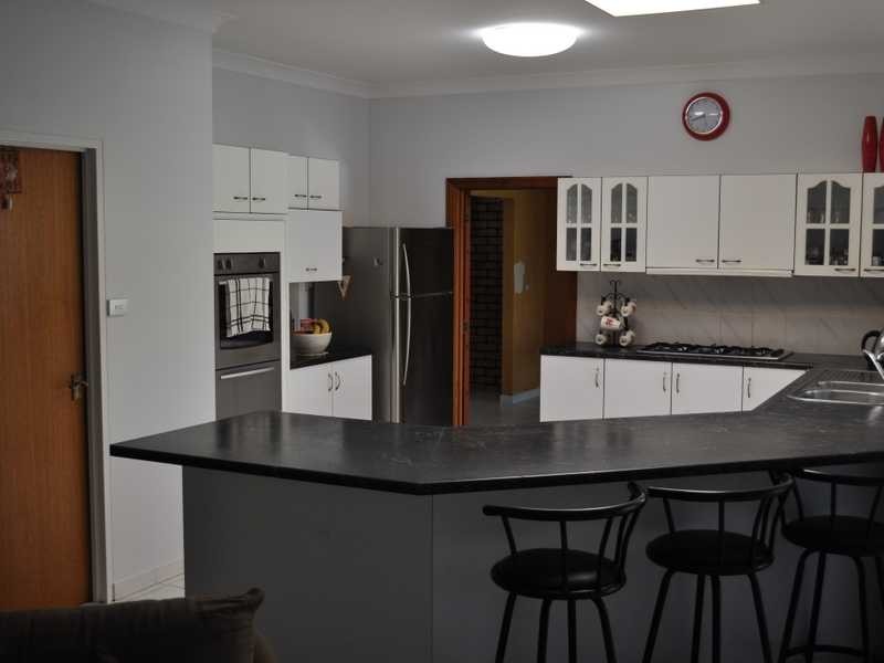 36 Owens Street, Mareeba QLD 4880