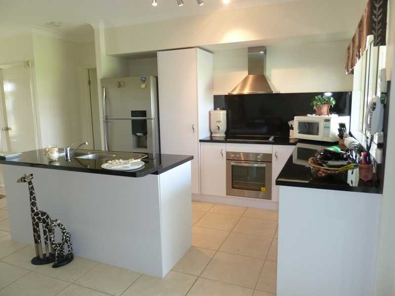 18 Marinelli Drive, Mareeba QLD 4880