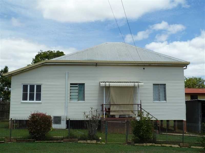 2 Bourke Street, Mareeba QLD 4880