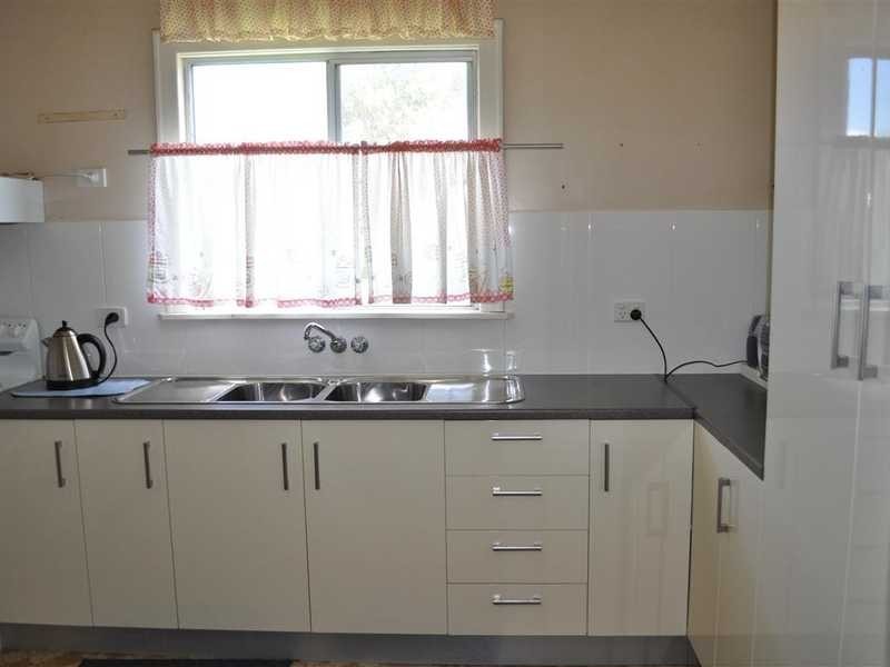 2 Bourke Street, Mareeba QLD 4880