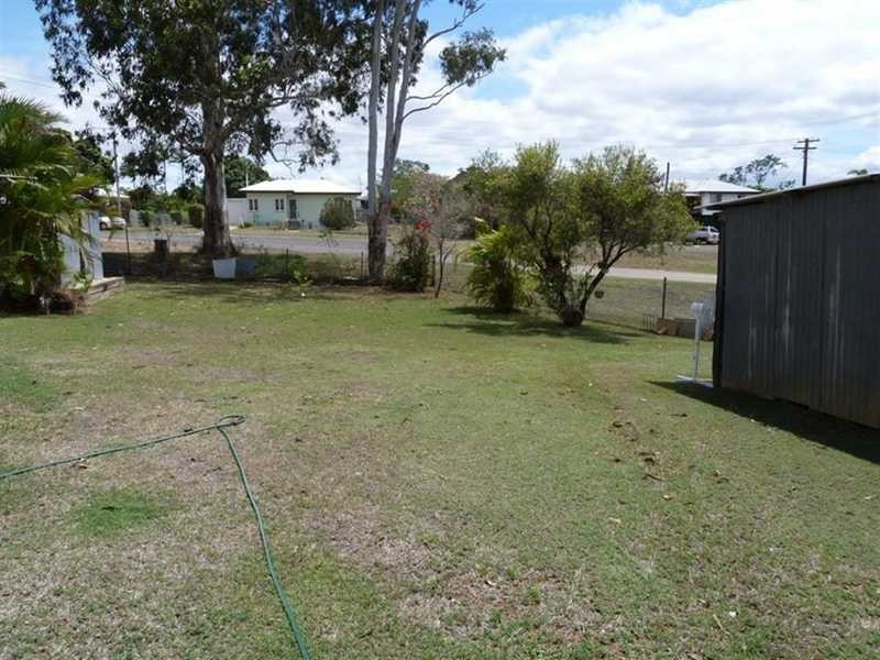 2 Bourke Street, Mareeba QLD 4880